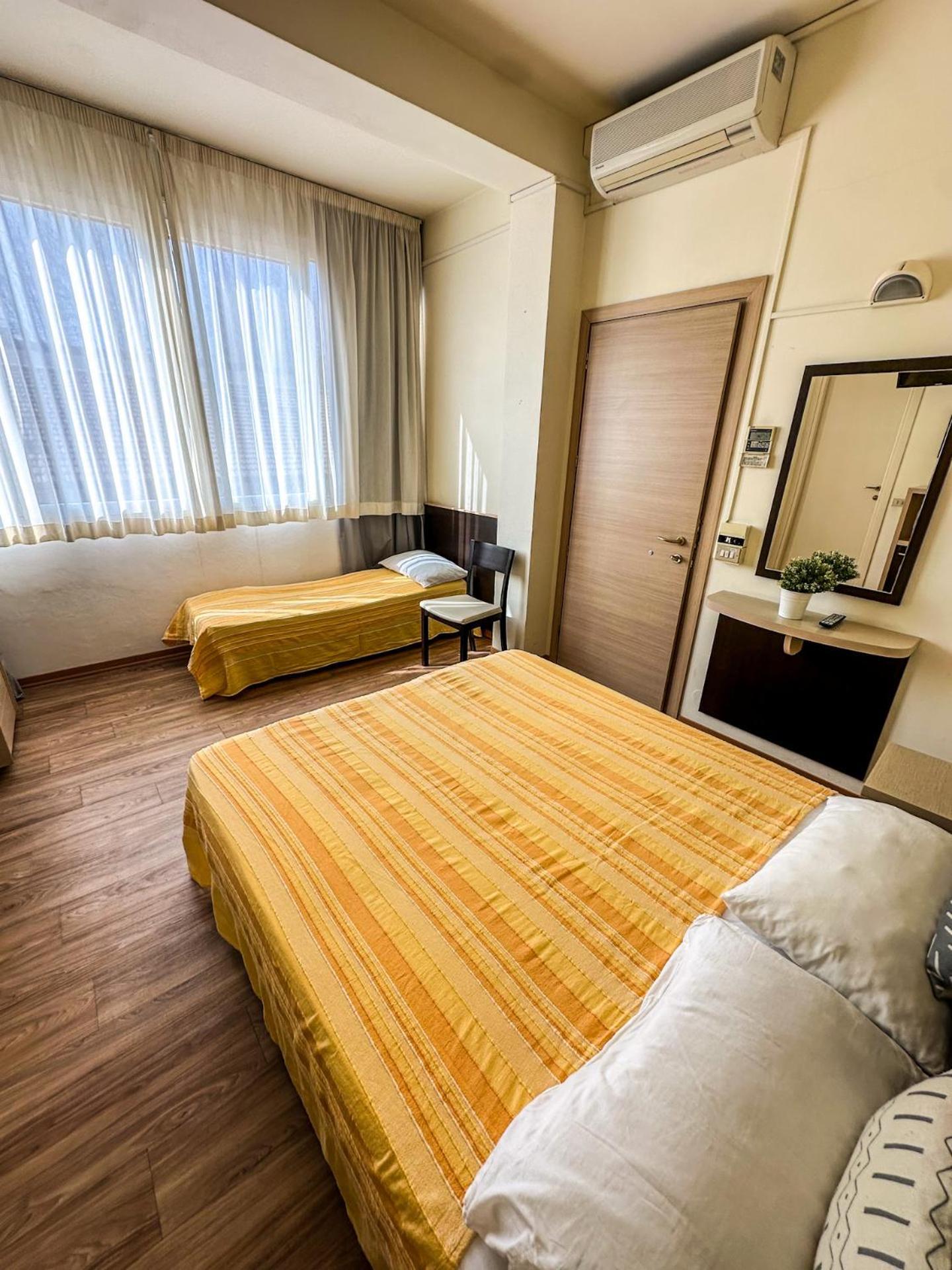 VMBabyhotel&Residence Parador Cesenatico Exterior foto